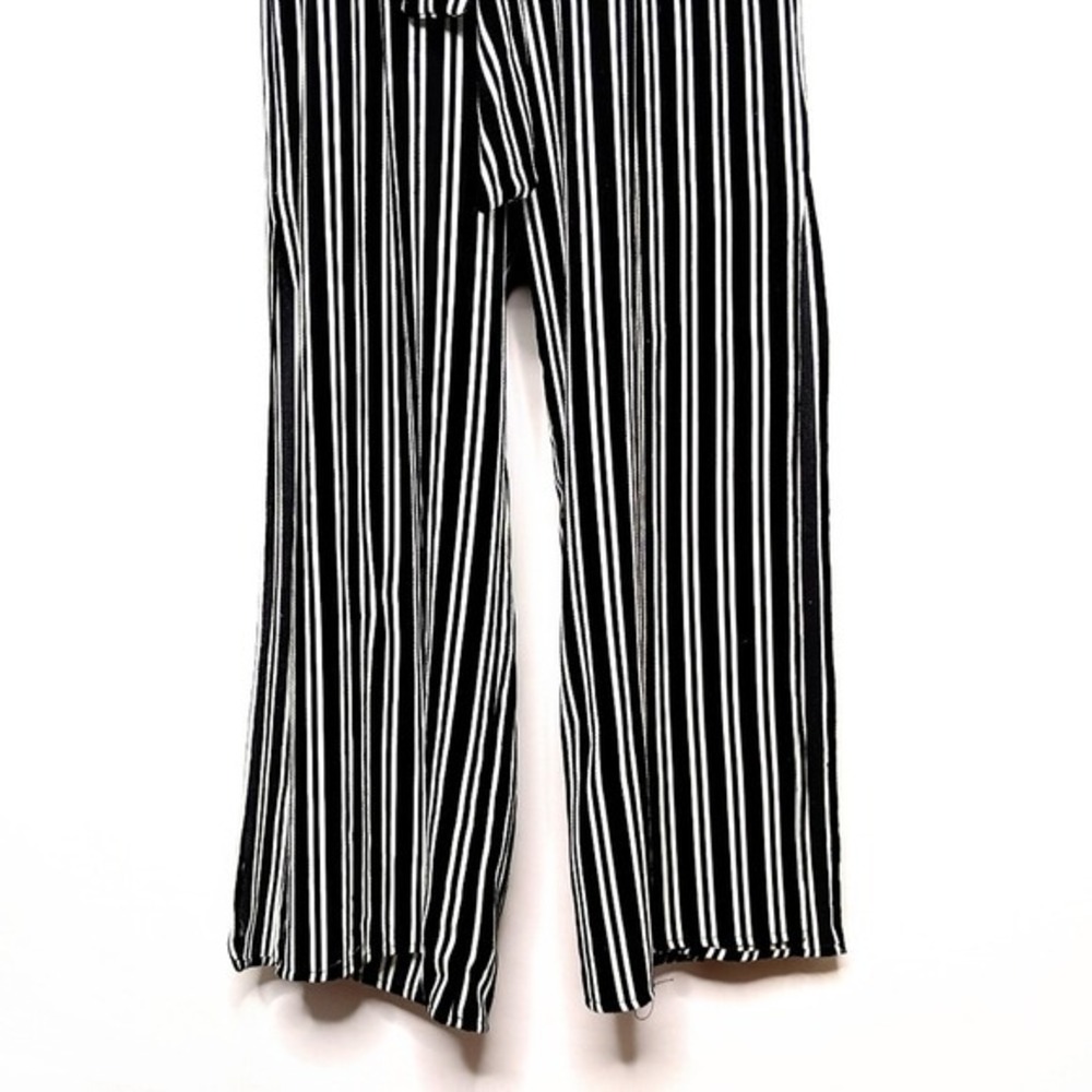 Monteau romper w/ slit side seam at hem sz… - Picture 6 of 14